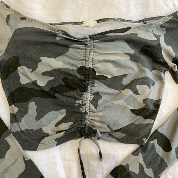 Garage Camouflage Long Sleeve Ruched Crop Top - Picture 2 of 6